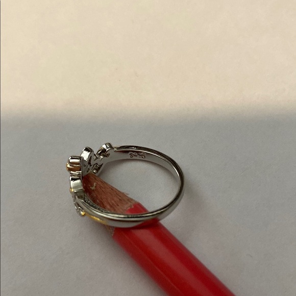 Elegant Gold and Silver 925 Tinker Bell Leaf Ring - Picture 2 of 6